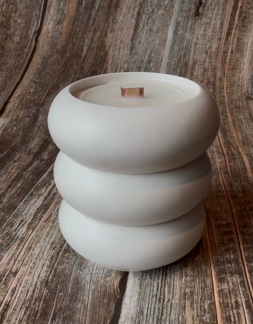 Contemporary Curve Candle